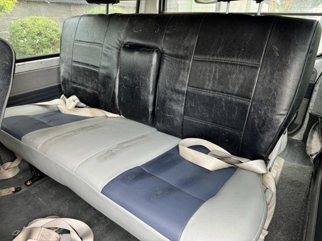 保養廠的車 無漏油 引擎好 冷氣涼 變速箱正常 跑工地 擺攤 載人 載貨 一台全搞定 開啟創業吧  第10張相片