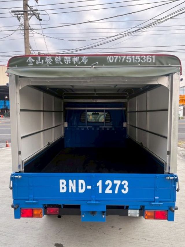 里程2萬 自排 加帆布的 全都超級新 無事故 無泡水 有興趣都歡迎詢問  第7張相片
