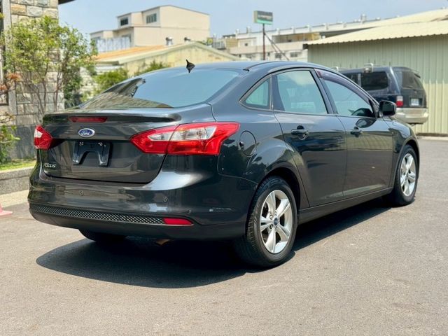 FOCUS  第6張相片