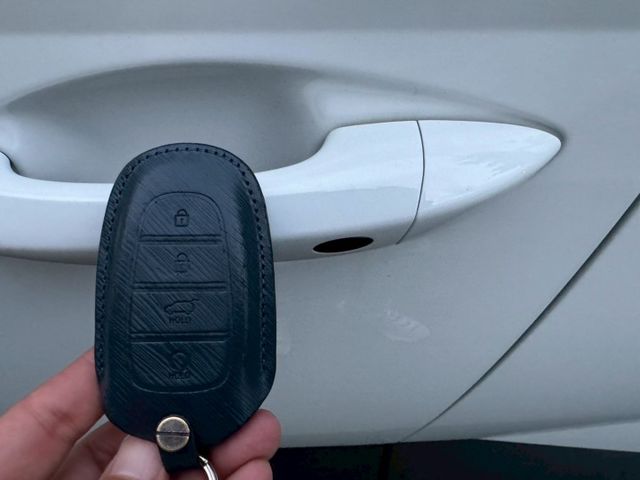 新車保固中 省價差現賺20萬  買到賺到  電尾門/盲點偵測/免鑰匙摸門/360環景/全景天窗/雙區恆溫/ACC跟車/車  第12張相片
