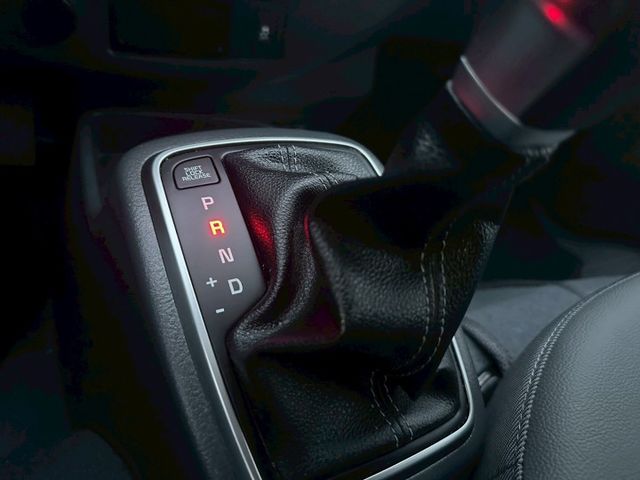 KIA 卡旺 大單箱 自排 2.5柴 一手車 無待修 跑5900 加裝升降尾門 帆布  第11張相片