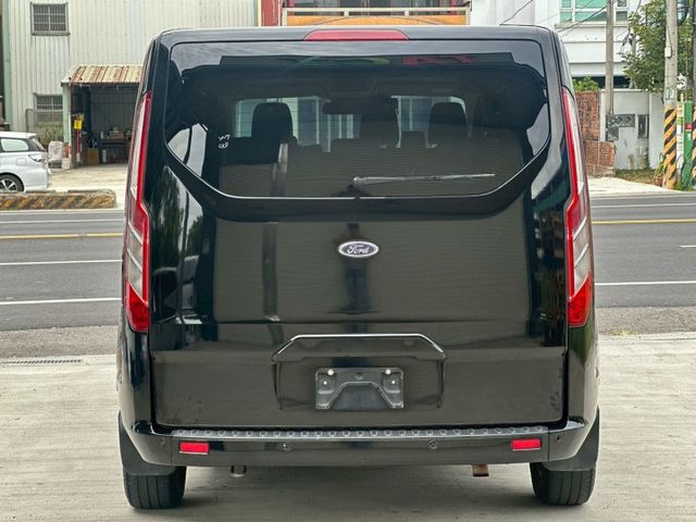 Ford Tourneo自排 九人座 旅行家 一手車 無事故 實跑41萬公里 純跑多 車況ok  第5張相片