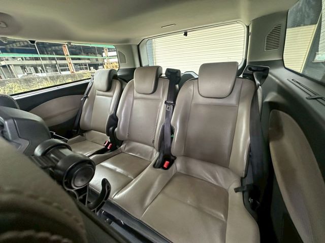 Ford Tourneo自排 九人座 旅行家 一手車 無事故 實跑41萬公里 純跑多 車況ok  第11張相片