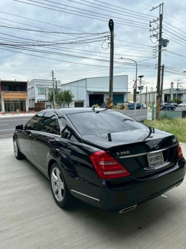 一手車 原版件 實跑22萬公里 里程保證  新車5百多萬 現在破壞行情賣你25.8萬就好  第7張相片