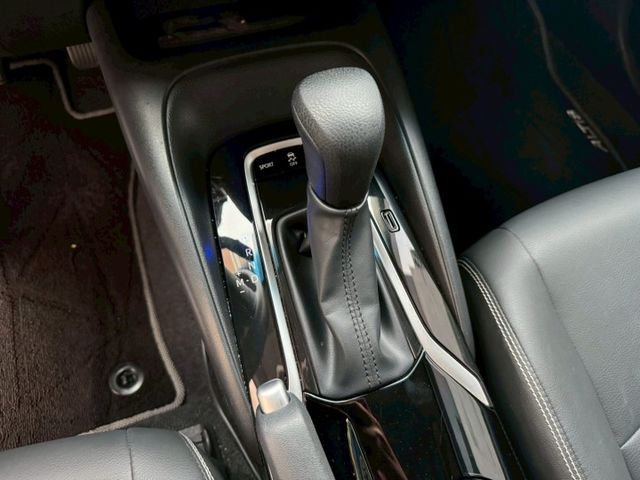 一手車 原版件 豪華+ 實跑35000 新車保固中  免鑰匙I-key /盲點偵測 / ACC跟車 /360度環景 /車  第17張相片