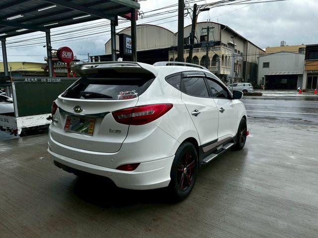 熱血爸爸愛用車 改大包 只開帥不開快 不操車 定速巡航 /衛星導航 /恆溫空調 /天窗 /倒車影像  第4張相片