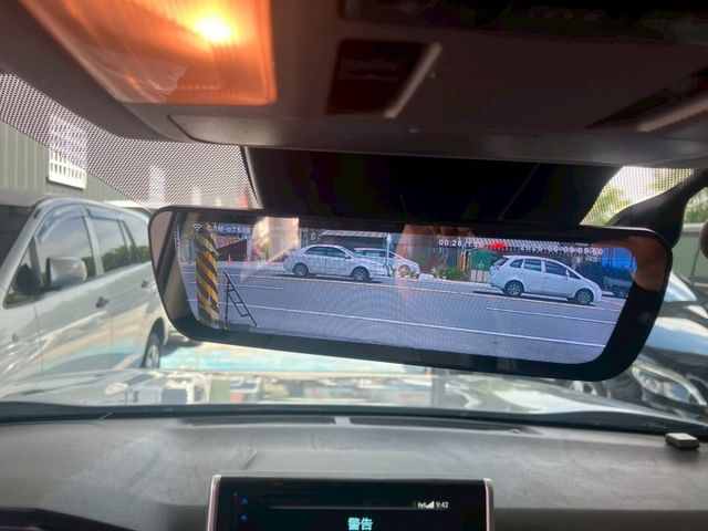 RAV4  第19張相片