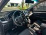 內裝幾乎沒使用痕跡 外觀漆面也顧很好 車庫車 配備滿滿360度環景/ ACC跟車/ 盲點偵測 / 車道偏移 /電動尾門  第9張縮圖
