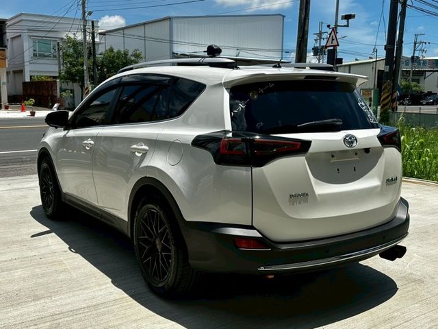 RAV4  第6張相片