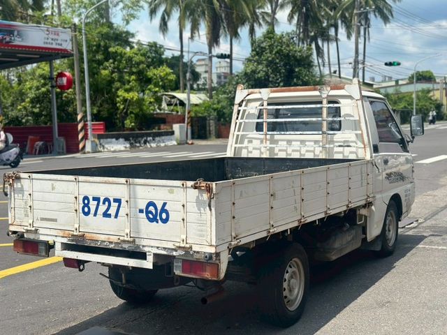 一手車 無事故 無待修 又跑少 只跑8萬6 便宜賣 15.8就好 喜歡來看喔 幫你賺錢的車  第6張相片