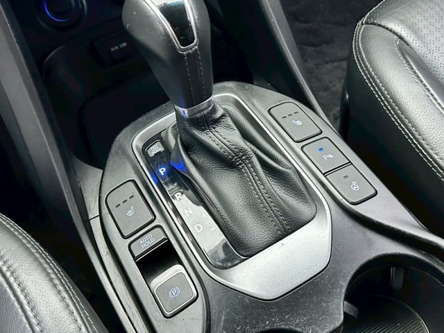 稅金跟1.8cc差不多 油耗平均15以上 油價便宜 定速巡航 /4WD /雙區恆溫/ 倒車影像/ 雙電熱椅 /自動停車  第17張相片