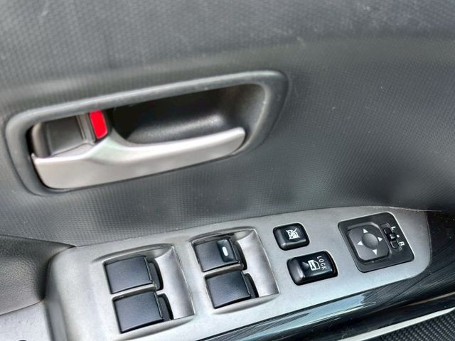 無事故 里程跑16萬 里程保證 車況優良 外觀漆面不錯 內裝一點使用痕跡 整體氣氛可以  第13張相片