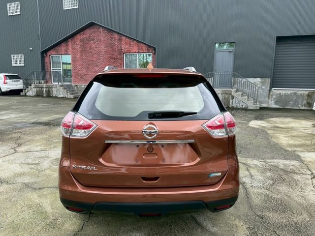 豪華影音版 一手車 無事故 里程24萬 車況健康 配備多空間大 I-key摸門 360環景 全景天窗 恆溫空調 抬頭  第5張相片