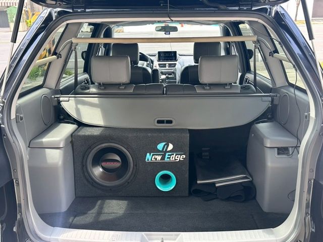 外觀漆面如新 內裝也如新 里程也幾乎如新  安卓機 行車記錄 恆溫空調 天窗 電收後視鏡 抬頭  第19張相片