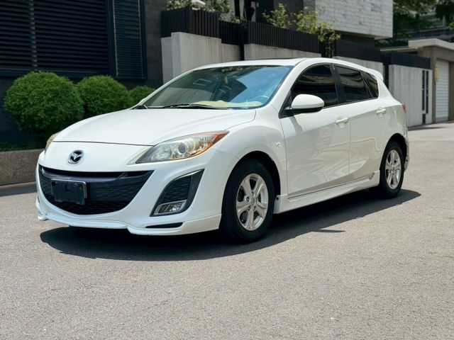 無事故 無待修 實跑75000公里 里程保證 倒車影像 天窗 方向盤控制 大螢幕 倒車雷達  第1張相片