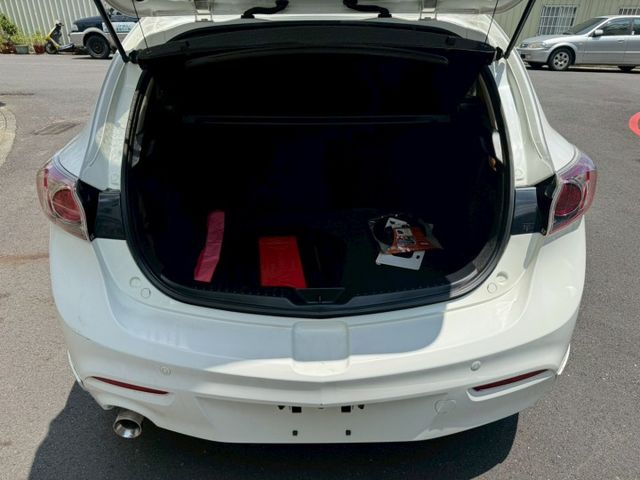 無事故 無待修 實跑75000公里 里程保證 倒車影像 天窗 方向盤控制 大螢幕 倒車雷達  第15張相片