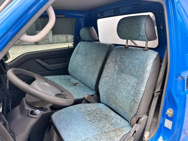 手牌 價值10幾萬冷凍箱 無事故 實跑7萬公里  加裝冷凍廂 四開  第8張相片