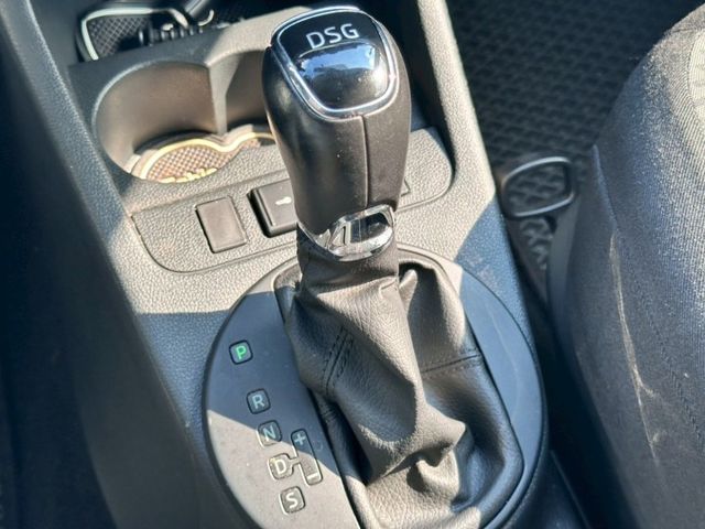 無事故 無待修 實跑12萬公里 里程保證  內外有在顧 優質代步車 底盤穩 開高速不會晃  第13張相片