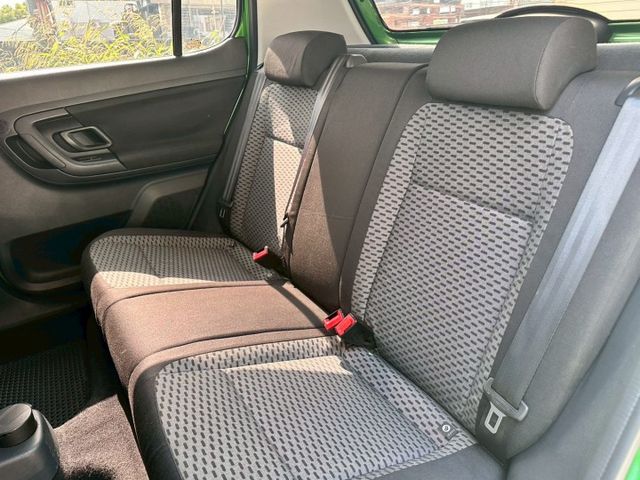 無事故 無待修 實跑12萬公里 里程保證  內外有在顧 優質代步車 底盤穩 開高速不會晃  第17張相片