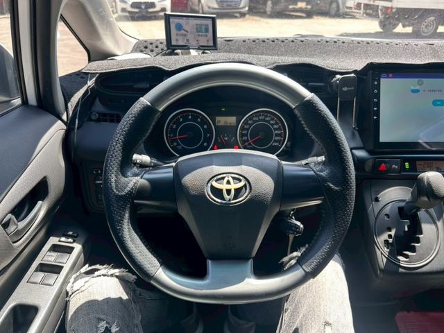 外觀漆面已整理 內裝無破損 代步神車 空間大 定速巡航 安卓機 倒車影像 恆溫空調 前後雷達  第8張相片