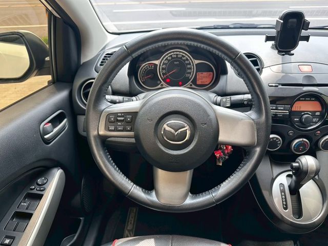 實跑12萬多公里 里程保證  跑少車況佳  引擎順暢 變速箱健康 冷氣很冷  第8張相片