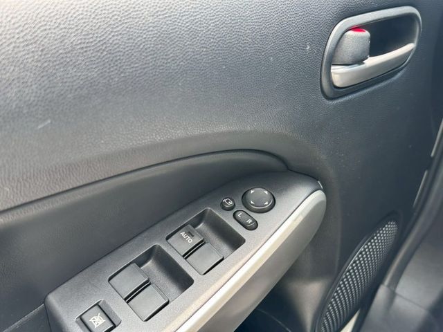 實跑12萬多公里 里程保證  跑少車況佳  引擎順暢 變速箱健康 冷氣很冷  第13張相片