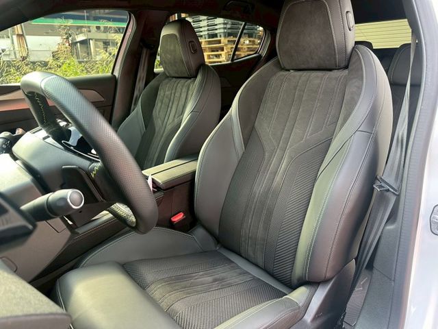 一手車 原版件 實跑16000公里 里程保證  1.2 pure Tech 汽油渦輪頂級版 新車價156.9萬  第9張相片