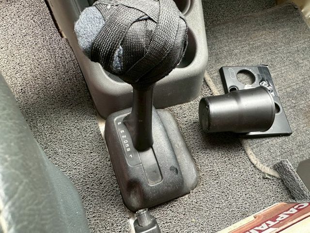 自排 無事故 無待修 里程22萬公里 車況沒問題 引擎健康無異音 變速箱順暢 冷氣妥妥涼  第15張相片