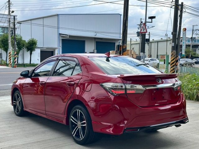 實跑10萬公里 里程保證  免鑰匙 氣氛等 環景 大包 LED光型變更 雙環儀表  第6張相片