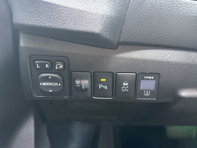 實跑10萬公里 里程保證  免鑰匙 氣氛等 環景 大包 LED光型變更 雙環儀表  第13張相片