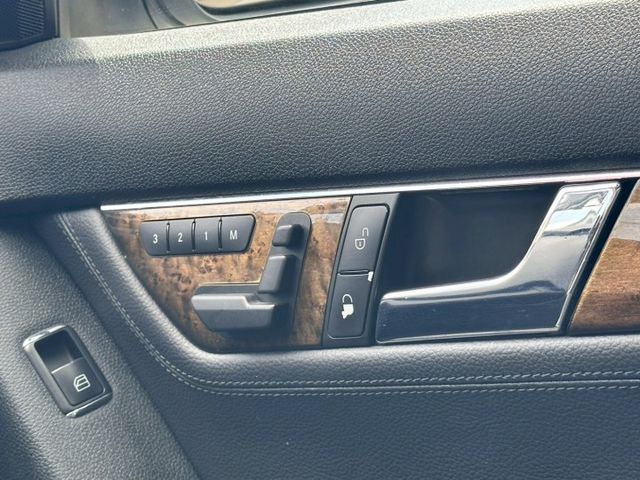 日規 稀有車 無事故 無待修 實跑18萬公里 里程保證 車況優良 內裝外觀都有在顧 使用痕跡少  第15張相片