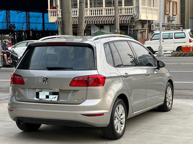 一手車 無事故 無待修 里程15萬 里程保證 空間大 省油又有力 省稅金 引擎正常 換檔順暢  第4張相片