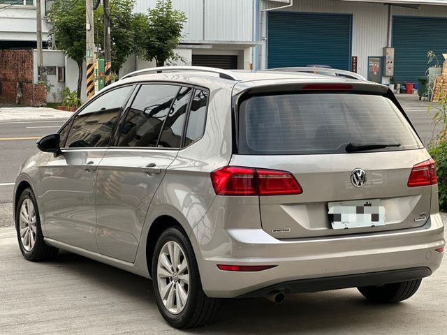 一手車 無事故 無待修 里程15萬 里程保證 空間大 省油又有力 省稅金 引擎正常 換檔順暢  第6張相片