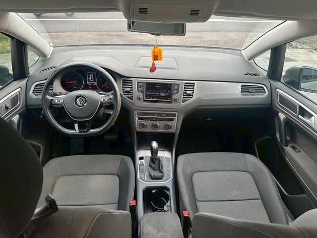 一手車 無事故 無待修 里程15萬 里程保證 空間大 省油又有力 省稅金 引擎正常 換檔順暢  第7張相片