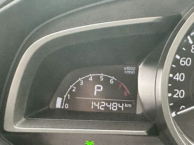 氣氛很不錯 外觀有在顧 內裝無破損 使用痕跡少 配備 I-key摸門 定速巡航 盲點偵測 倒車顯影  第9張相片