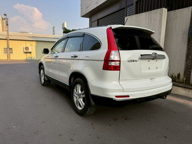 無事故 無待修 實跑26萬公里 耗材準時更換  頂級4WD 天窗 電動椅 定速  引擎無異音 換檔順暢  第6張相片