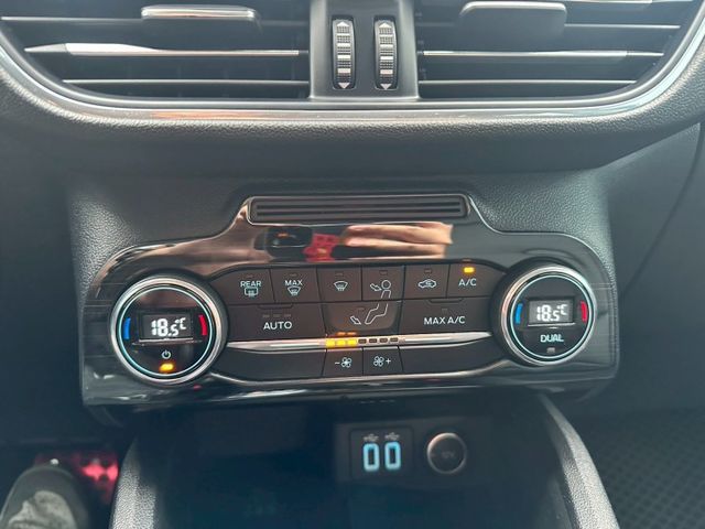 原版件 無待修 實跑10萬公里 里程保證  ACC跟車 車道偏離 恆溫空調 I-key摸門 盲點偵測  第13張相片