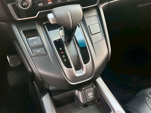 ACC跟車 車道偏離 自動煞車 電動尾門 盲點偵測  I-key摸門原廠螢幕 倒車影像 LED頭燈 恆溫空調  第12張相片