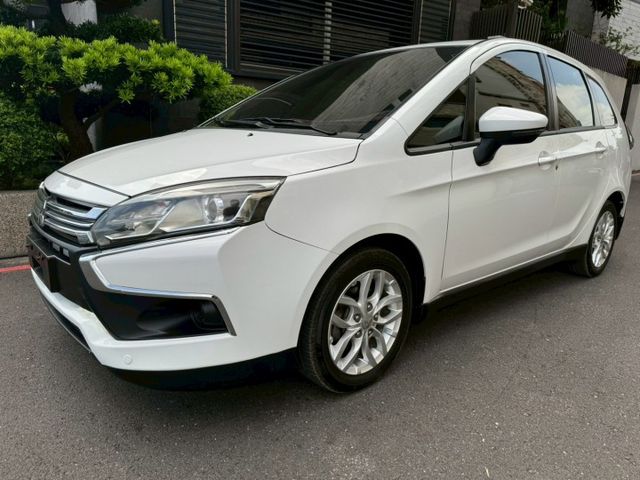 一手車 無待修 里程17萬 里程保證 車況沒問題 I-key摸門 電動尾門 行車記錄器 倒車顯影  第1張相片