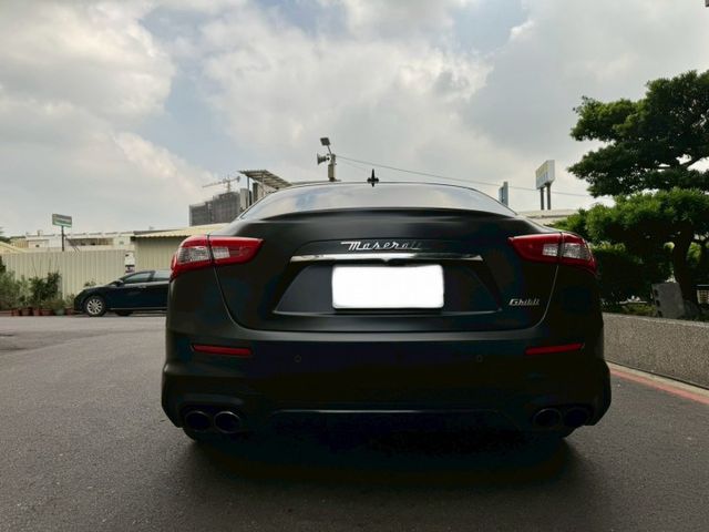 無事故 無待修 里程 14.6萬公里 里程保證 正常保養 引擎無異音 無漏油 變速換檔順暢 義大利跑車 手工製造 350  第5張相片