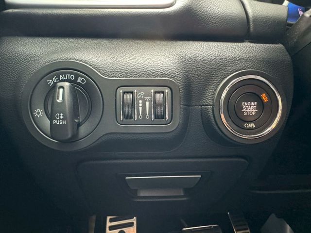 無事故 無待修 里程 14.6萬公里 里程保證 正常保養 引擎無異音 無漏油 變速換檔順暢 義大利跑車 手工製造 350  第13張相片