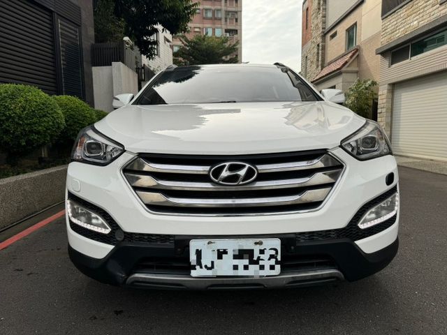 2.2柴 5+2 七人座 無事故 無代修 里程23萬 頂級版本 I-key摸門 全景天窗 電動椅 恆溫 定速  第2張相片