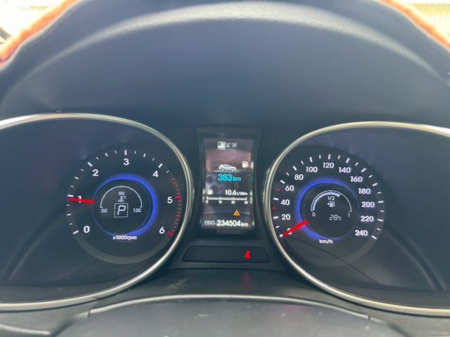 2.2柴 5+2 七人座 無事故 無代修 里程23萬 頂級版本 I-key摸門 全景天窗 電動椅 恆溫 定速  第7張相片