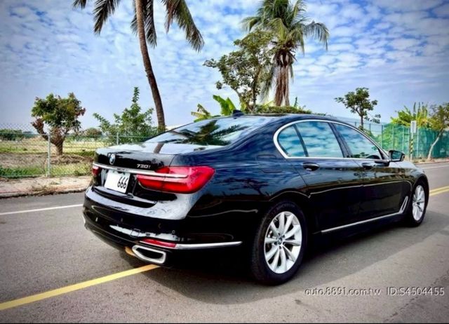 7 SERIES SEDAN  第4張相片