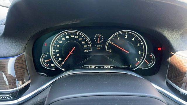 7 SERIES SEDAN  第10張相片