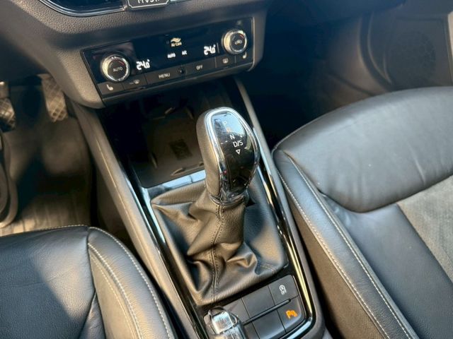 一手車 無事故 無待修 里程13萬 里程保證 ACC跟車 車道偏離 盲點偵測 LED頭燈 I-key摸門  第12張相片