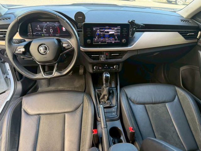 一手車 無事故 無待修 里程13萬 里程保證 ACC跟車 車道偏離 盲點偵測 LED頭燈 I-key摸門  第15張相片