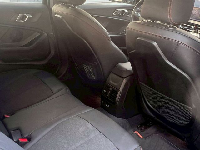 1 SERIES  第11張相片