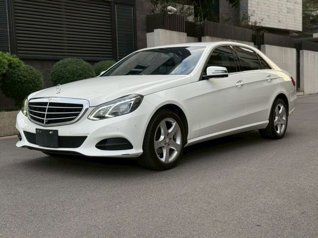 無事故 無待修 哩程14.7萬 公里 里程保證 I-key摸門 360環景 電動記憶座椅 恆溫空調 定速  第1張相片