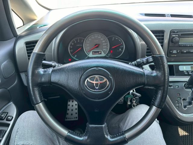 無事故 無待修 里程22萬 開不壞的車 內外有在顧  外觀漆面已整理 內裝無破損 代步神車 空間大  第9張相片